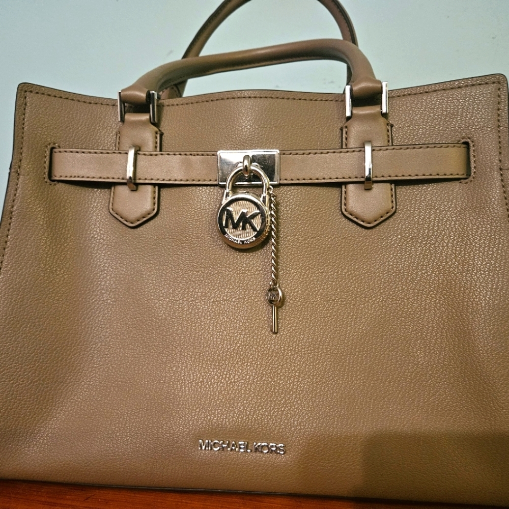 Michael Kors purse